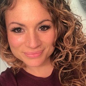 Meet your Posher, Megan